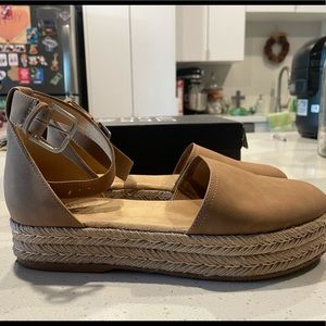 EUC Naturalizer Waverly Espadrilles Sz 9.5